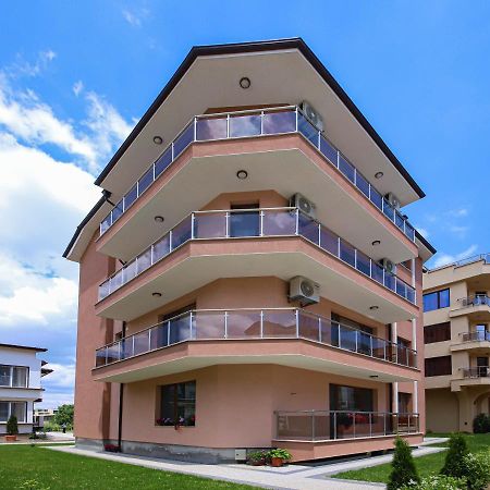 Guesthouse Phoenix Obzor Buitenkant foto