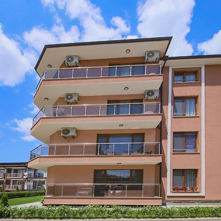 Guesthouse Phoenix Obzor Buitenkant foto
