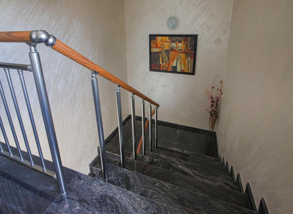 Guesthouse Phoenix Obzor Buitenkant foto